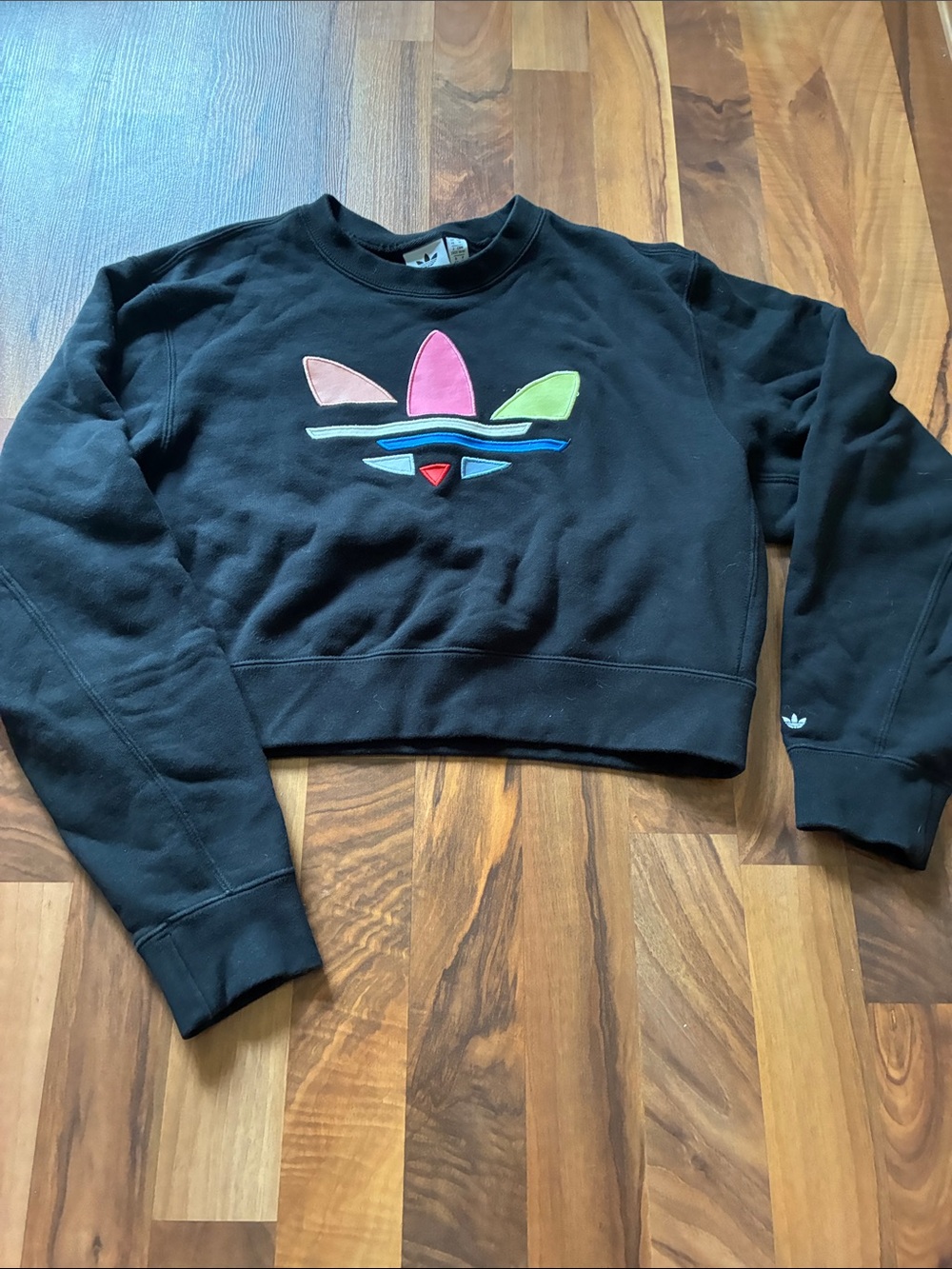 adidas Black Cropped Crewneck Sweatshirt with Multicolor Trefoil